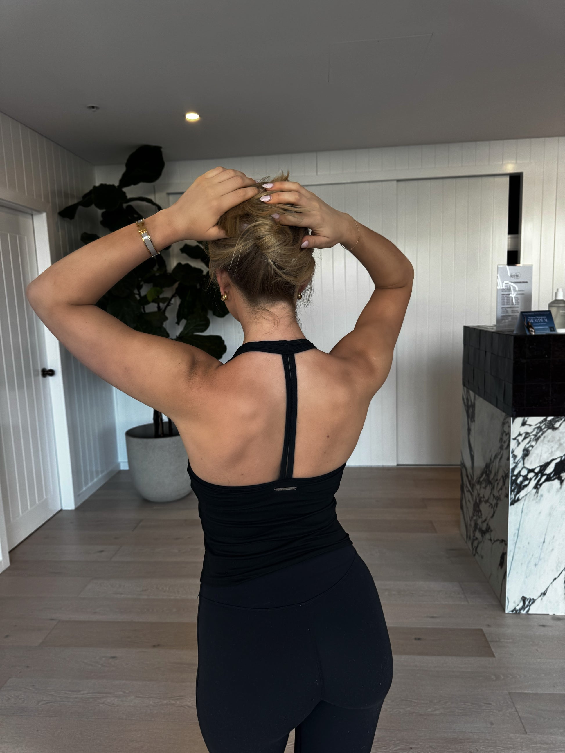 Balmoral Singlet/ Black 